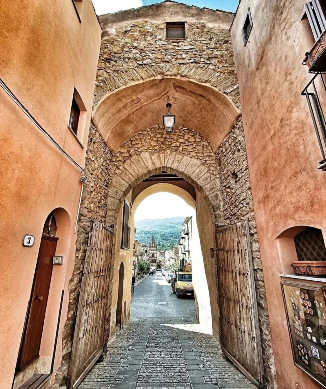 אפרטהוטל קסטלבונו Porta San Paolo House מראה חיצוני תמונה